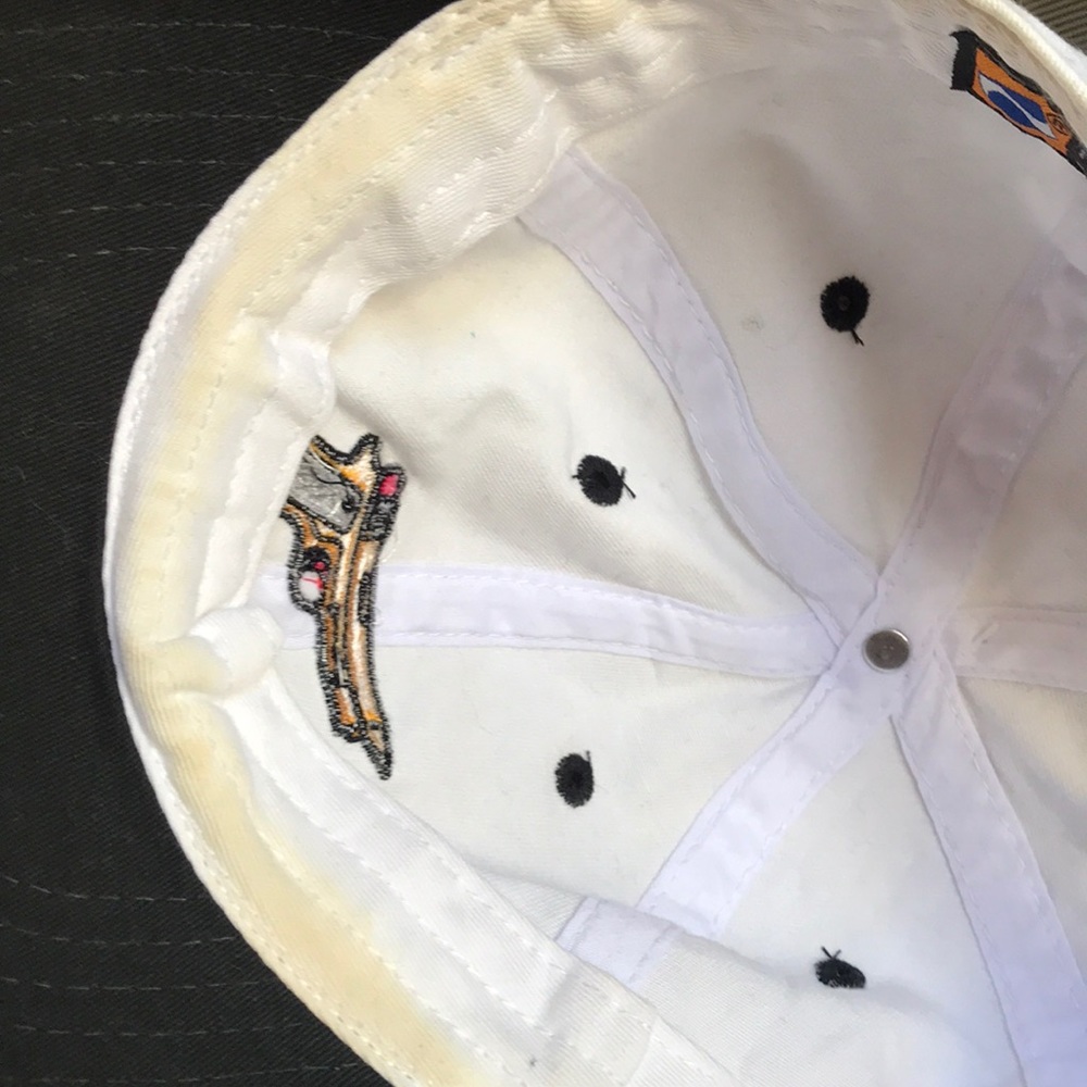 HAT - Picture 5 of 6